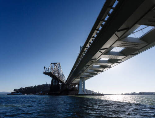 Engenharia Estrutural em Ambientes Marinhos: Proteção Contra Corrosão e Salinidade